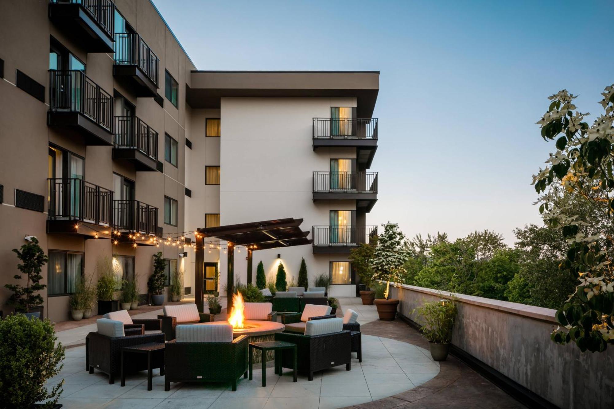 Courtyard By Marriott Корваллис Экстерьер фото
